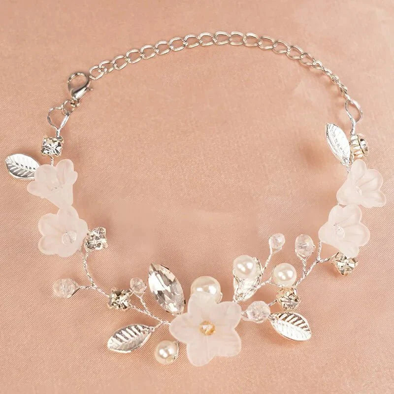 Bracelet de mariée Argent Lina, vue détaillée perles et finitions