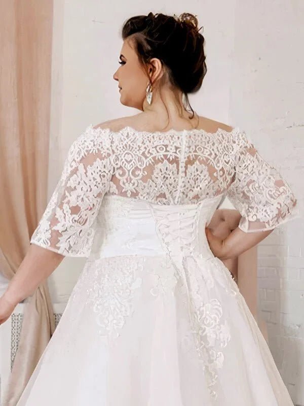 Robe de Mariée Dentelle Femme Ronde - Détail du tissu