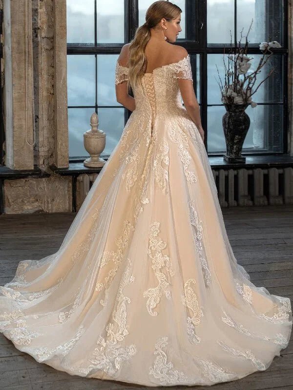 Robe de Mariage Dentelle pour Grande Taille