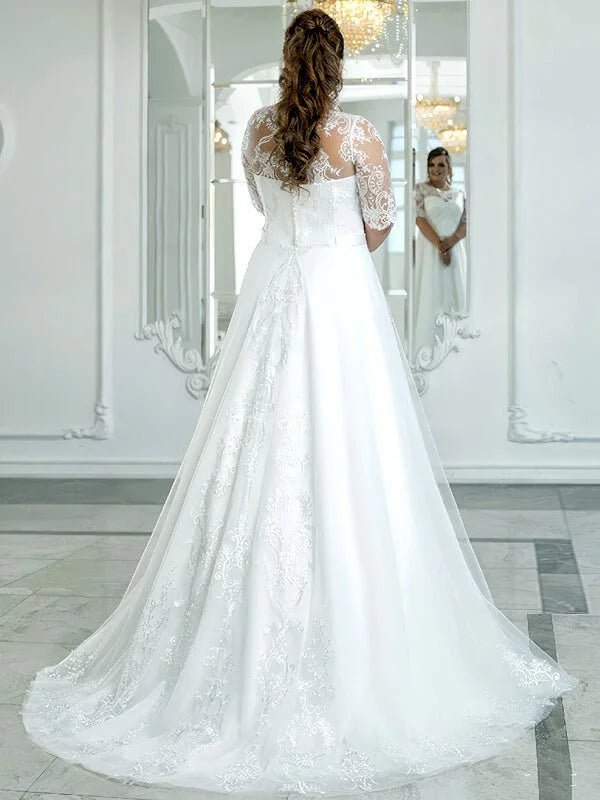 Robe de Mariée Femme Ronde Classique - Vue de côté