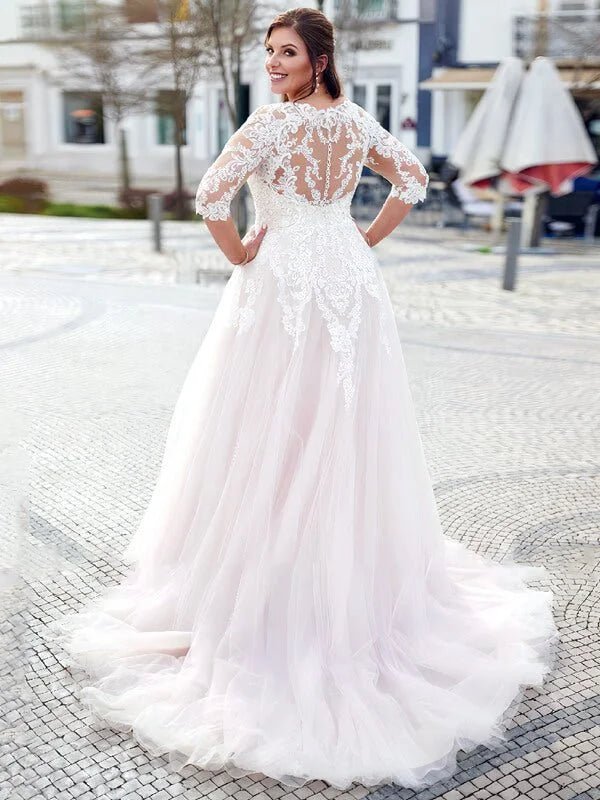 Robe de Mariée pour Femme Ronde avec Manche - Vue de côté