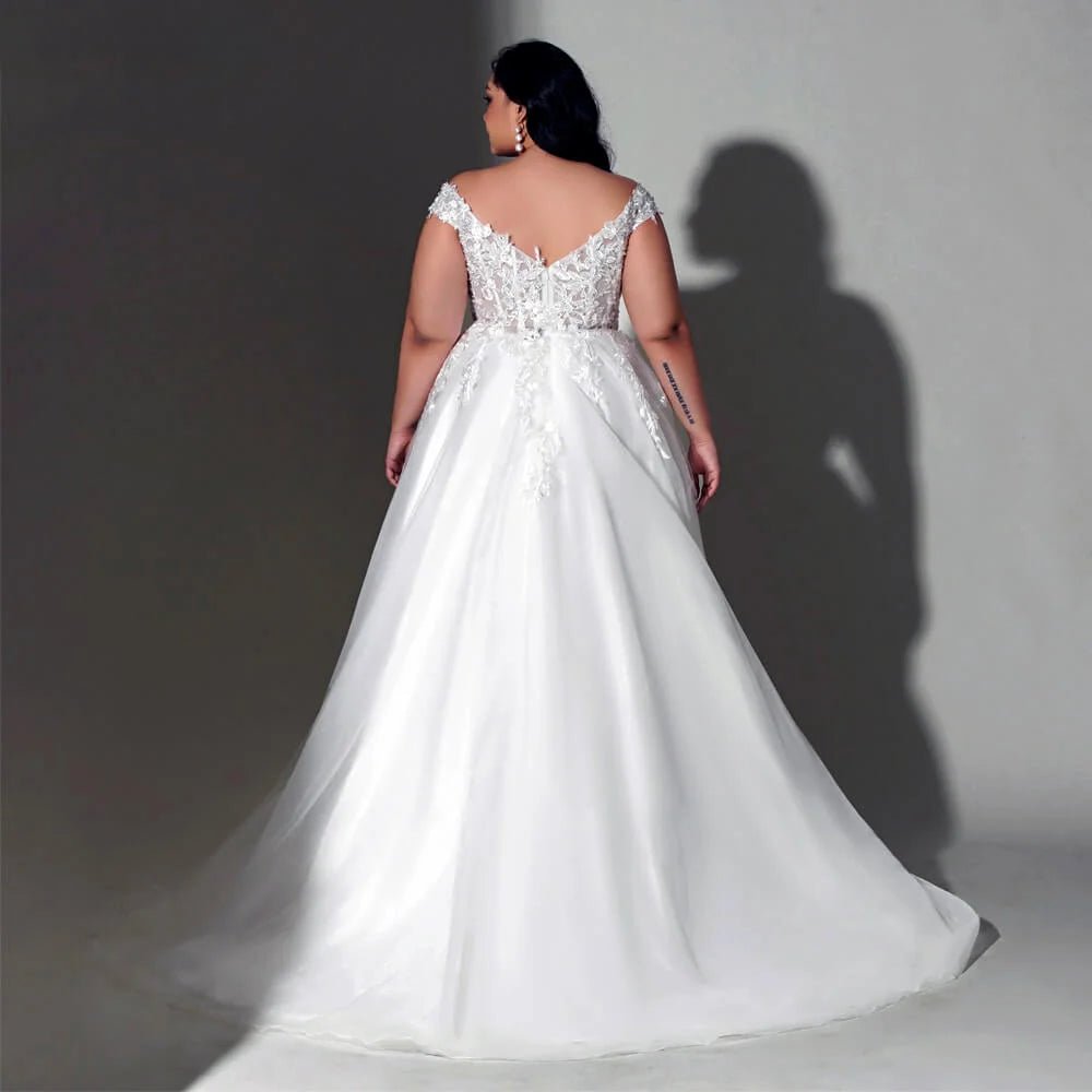 Robe de Mariée Taille Plus Dentelle - Vue de côté