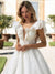 Robe de mariée trapèze dentelle, vue de dos, sur mesure du 32 au 42