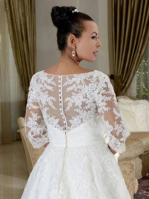 Robe Mariage Organza Femme Ronde, vue de profil, silhouette et tombé du tissu
