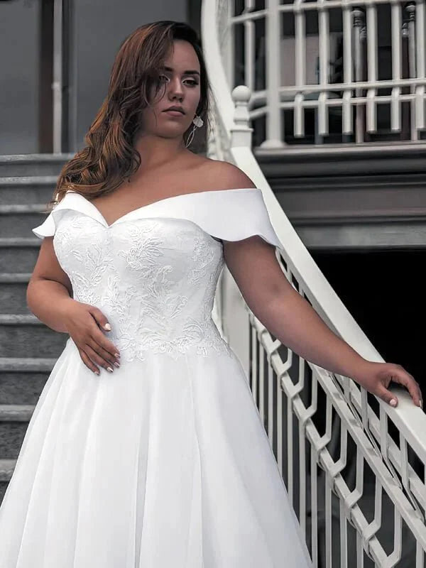 Robe Mariée Grande Taille 2020, vue de dos, détails et finitions