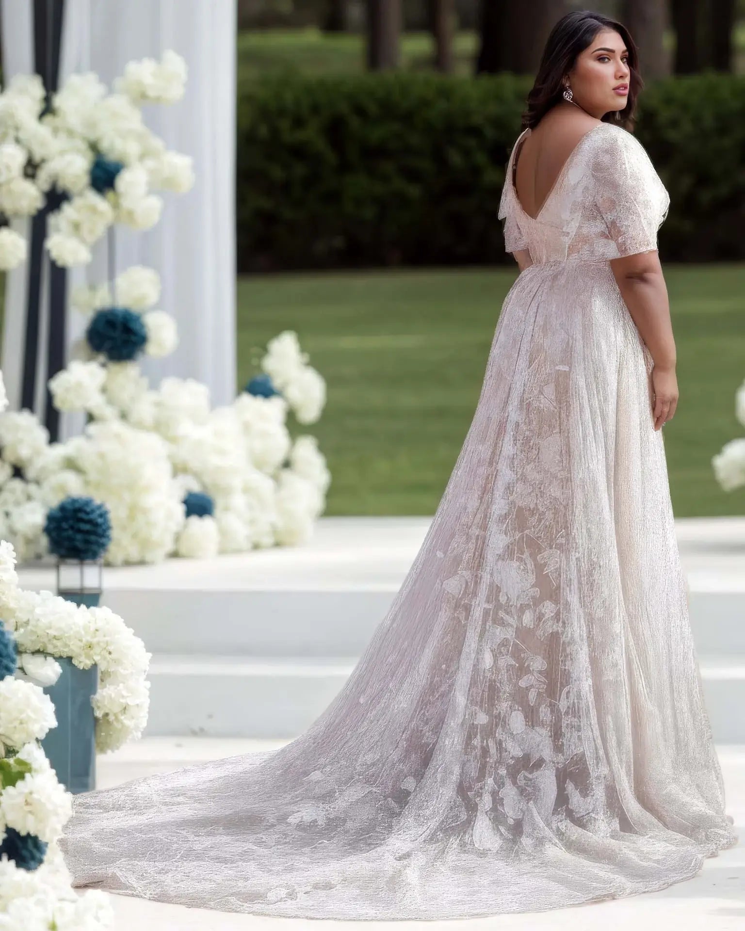 Robe de Mariée en Dentelle Curvy