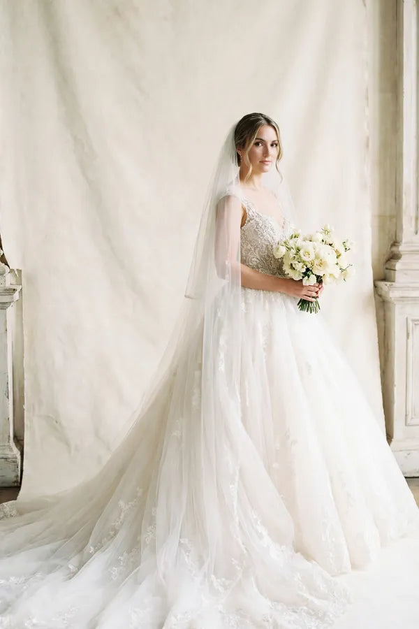 Robe de mariée princesse avec jupe ample