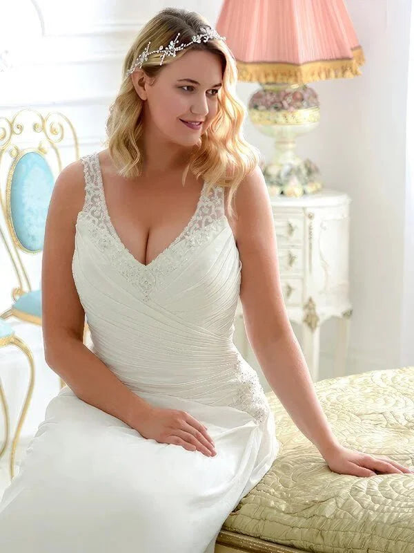 Robe de mariage grande taille, vue de dos, détails et finitions