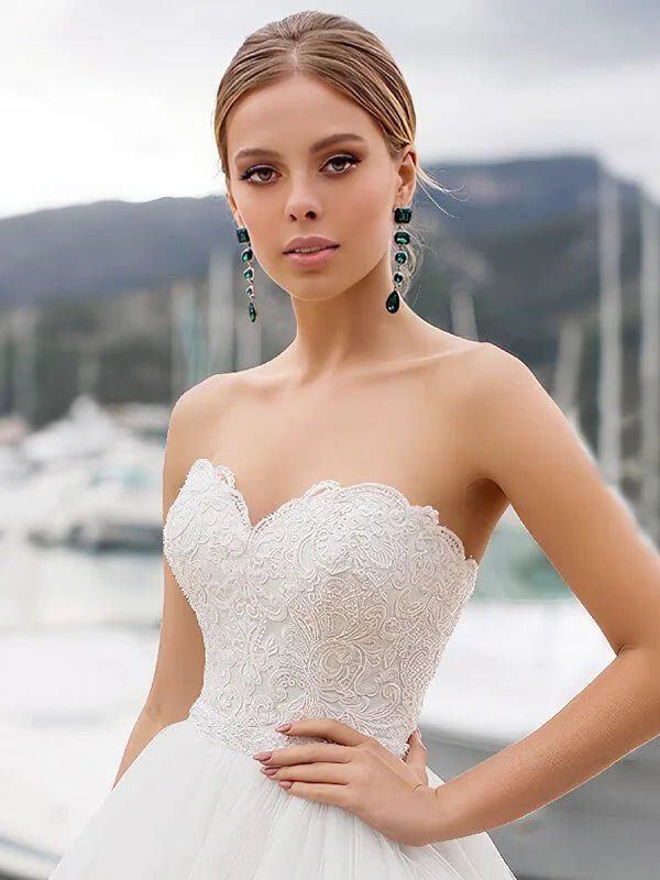 Robe de Mariée avec Broderies