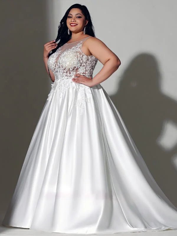 Robe de Mariée Chic Taille Plus, vue de face, robe de mariée élégante