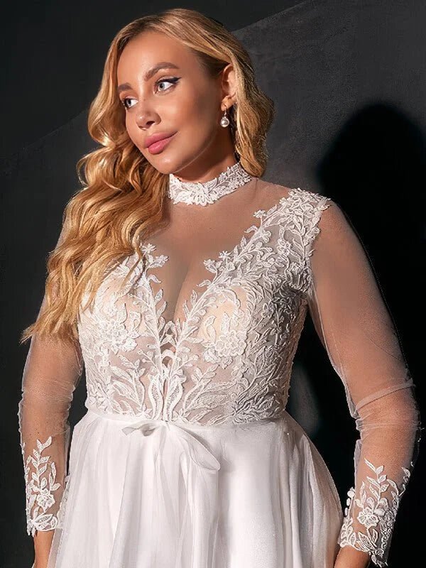 Robe de Mariée Curvy Col Haut