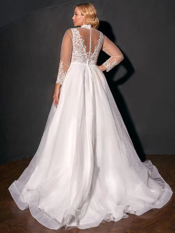 Robe de Mariée Curvy Col Haut