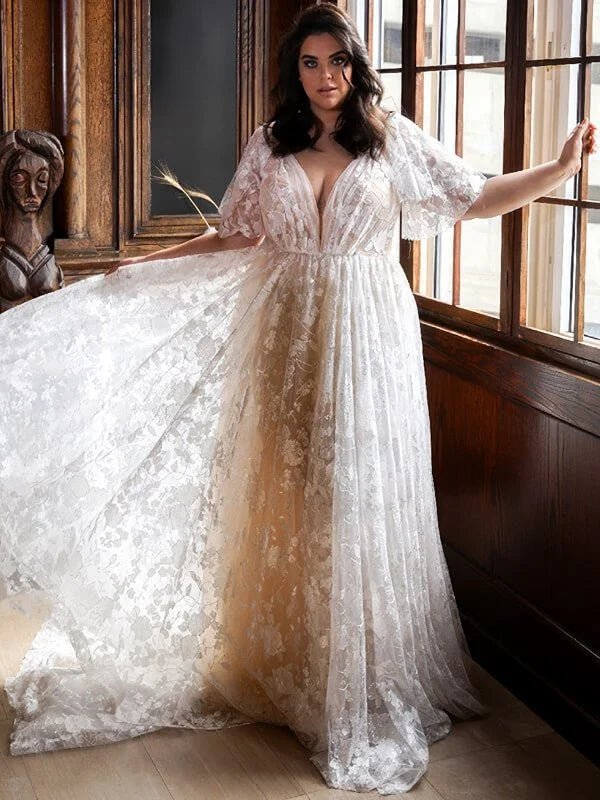 Robe de Mariée en Dentelle Curvy