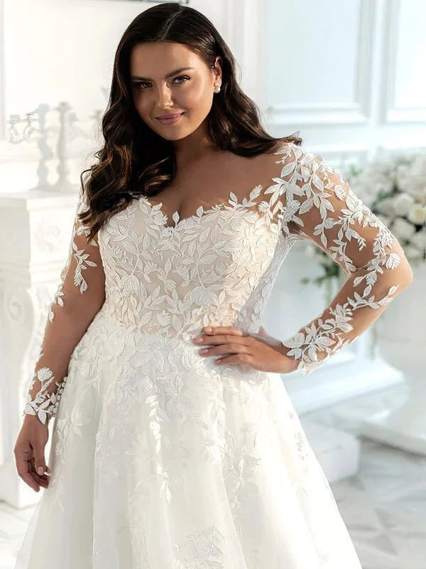 Robe de mariée grande taille manche longue, vue de profil, silhouette et tombé du tissu