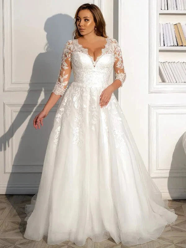 Robe de mariée grande taille paris, vue de dos, détails et finitions