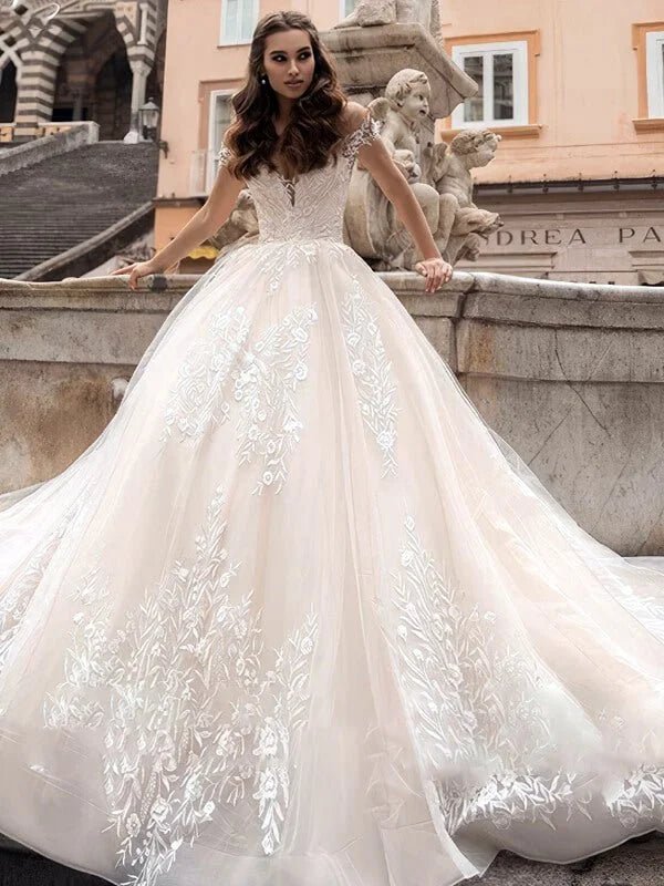 Robe de Mariée Princesse Épaule Dénudée