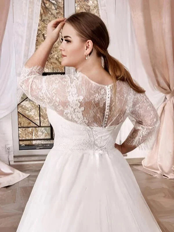 Robe de Mariée Vintage Femme Ronde, vue de profil, silhouette et tombé du tissu