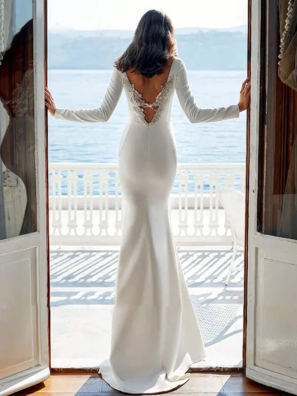 Robe Mariée Sirène Satin, vue complète sur mannequin