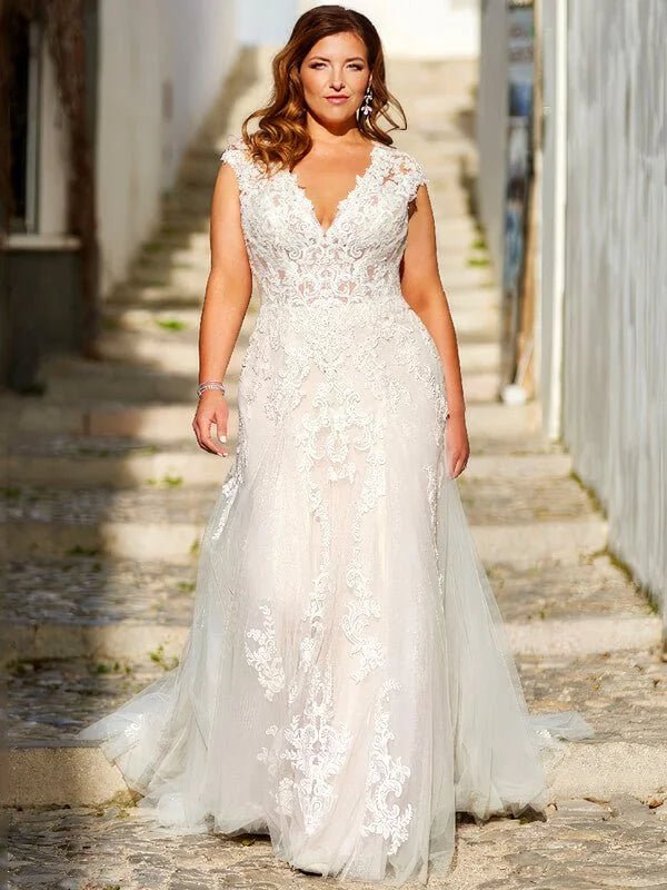 Robe pour Mariage Grande Taille Pas Cher, vue de face, robe de mariée élégante