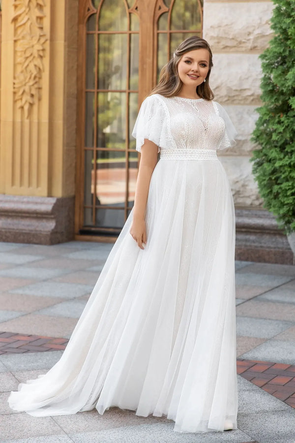 Robe de mariée empire pour femme ronde, col rond en dentelle bohème, manches papillon et ceinture en guipure, jupe en tulle